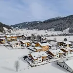 Wagrainer Tauernlodge 42a Alpehytte *