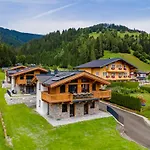 Wagrainer Tauernlodge 42a Chalet *